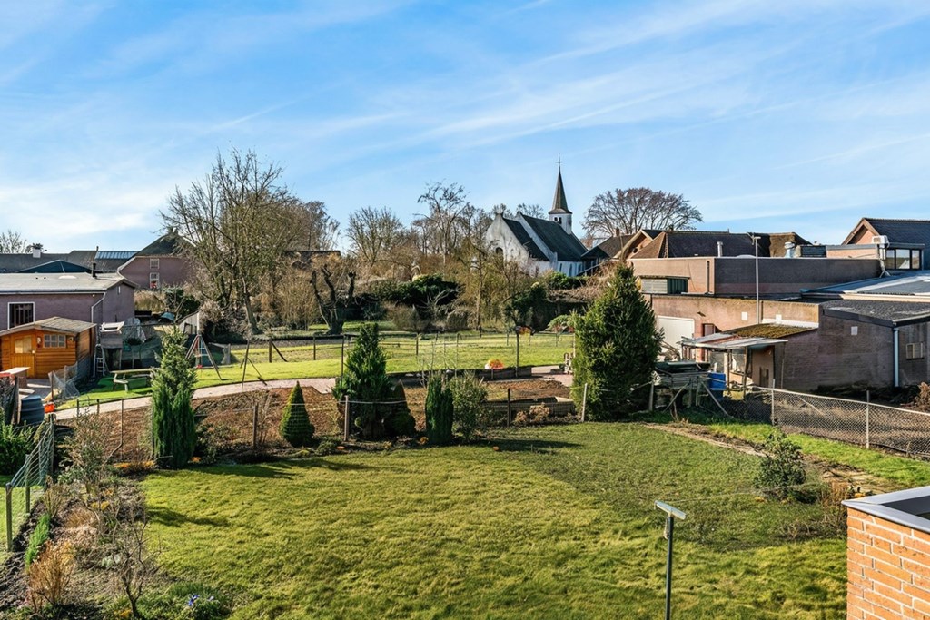 replace tuin vanaf boven.jpg